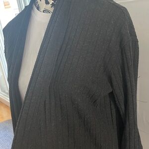 Women's ribbed black/dark grey cardigan Size M